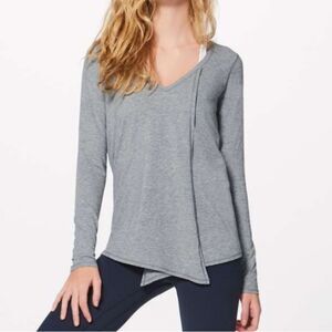 Lululemon Knot a Problem long sleeve tie front gray athleisure tee, women’s 8